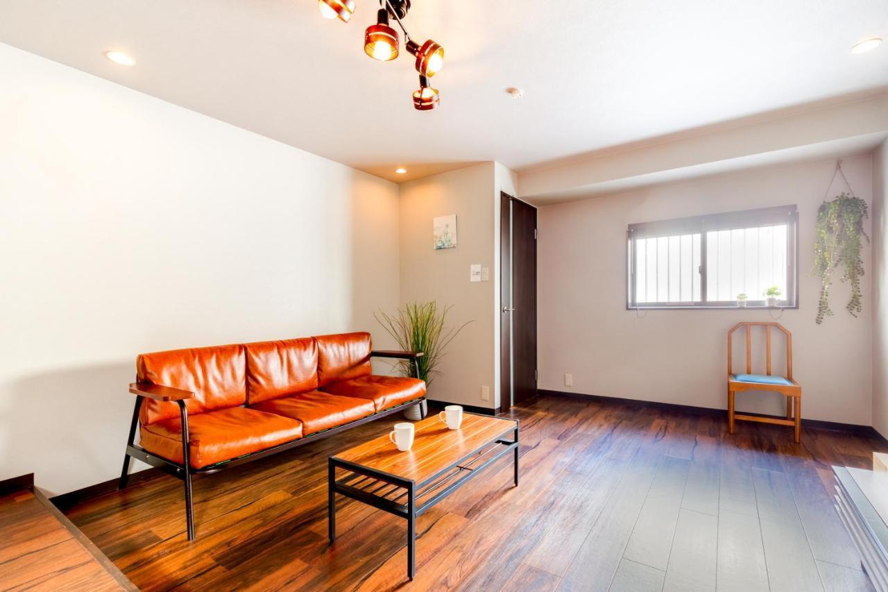 Chikyuutabikazoku Usj Ⅱ Villa Osaka Bagian luar foto
